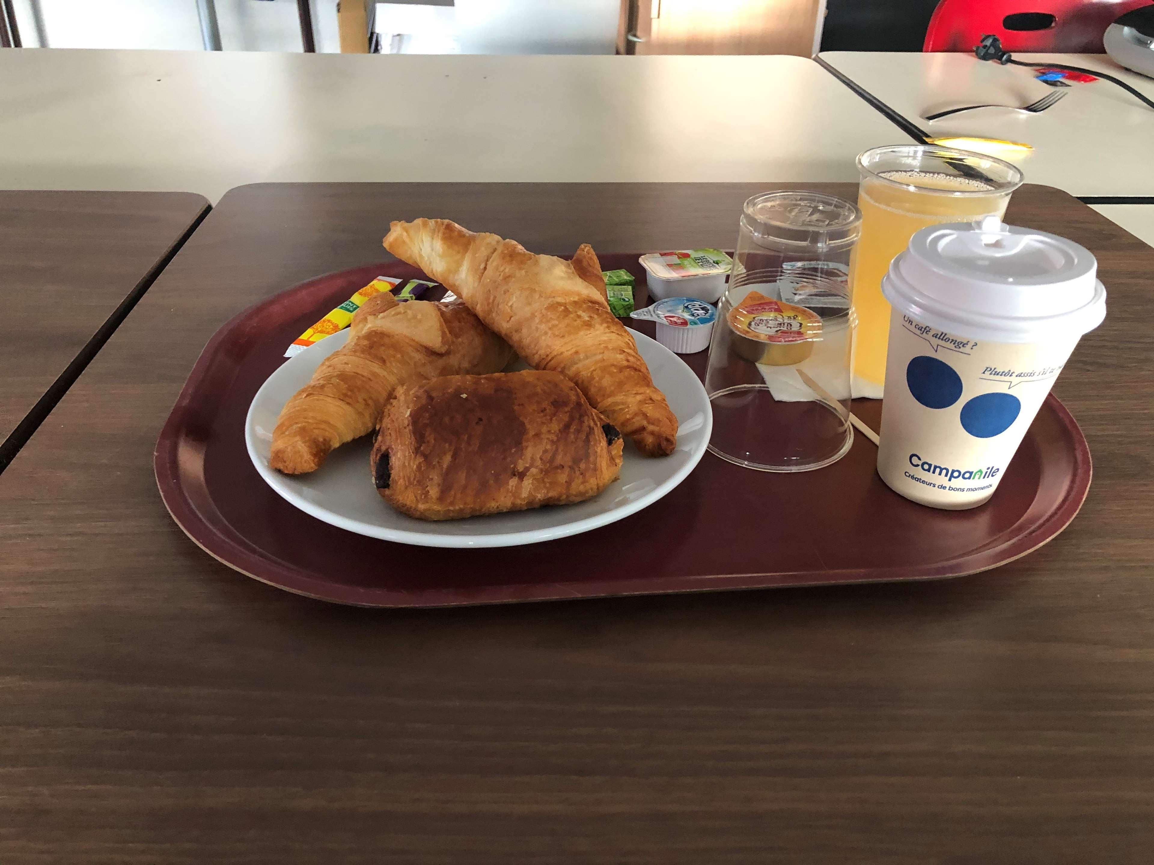 南佩皮尼昂钟楼酒店 外观 照片