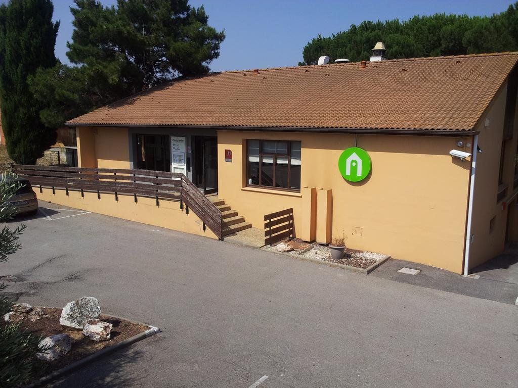 南佩皮尼昂钟楼酒店 外观 照片