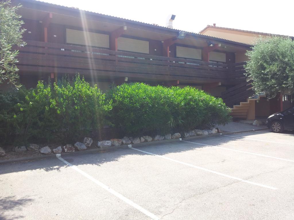 南佩皮尼昂钟楼酒店 外观 照片